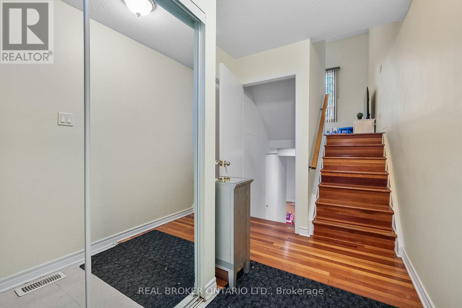 41 - 2669 SOUTHVALE CRESCENT