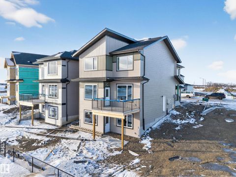 459 CRYSTAL CREEK LINK Leduc AB T9E0X6