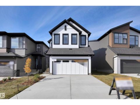 9104 Elves LO NW Edmonton AB T6M3G2