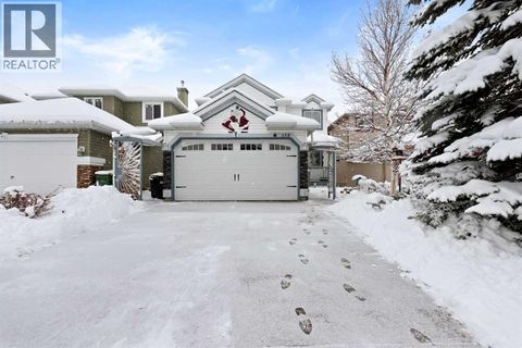 158 Somerglen Road SW Calgary AB T2Y3V4