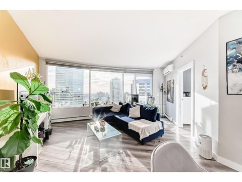 #2004 10136 104 ST NW Edmonton AB T5J0B5