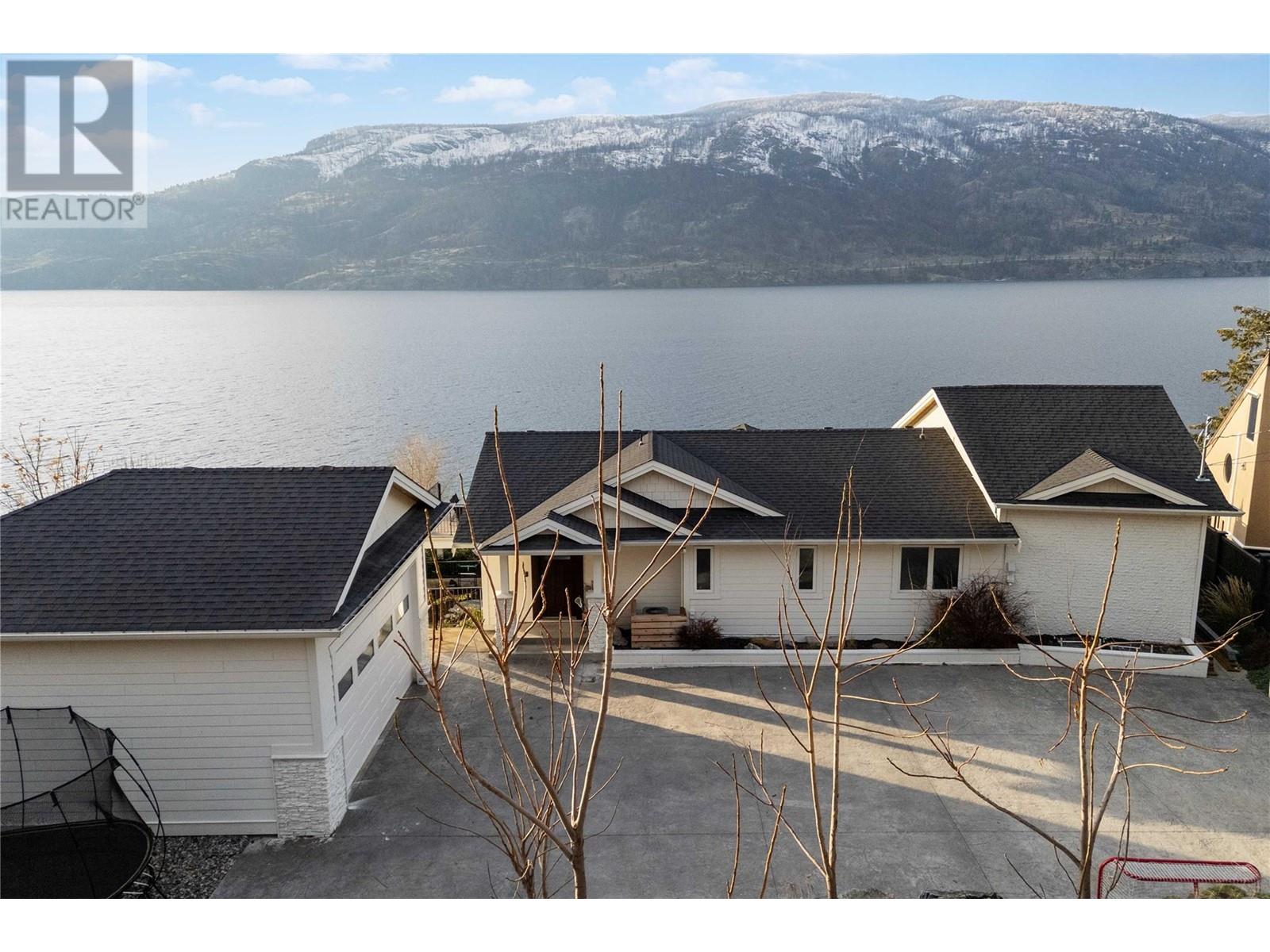 1876 Dewdney Road