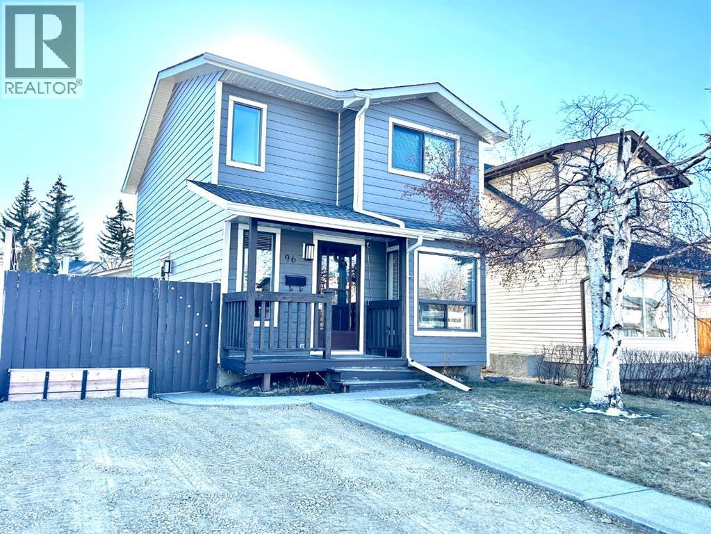 96 Abberfield Crescent NE