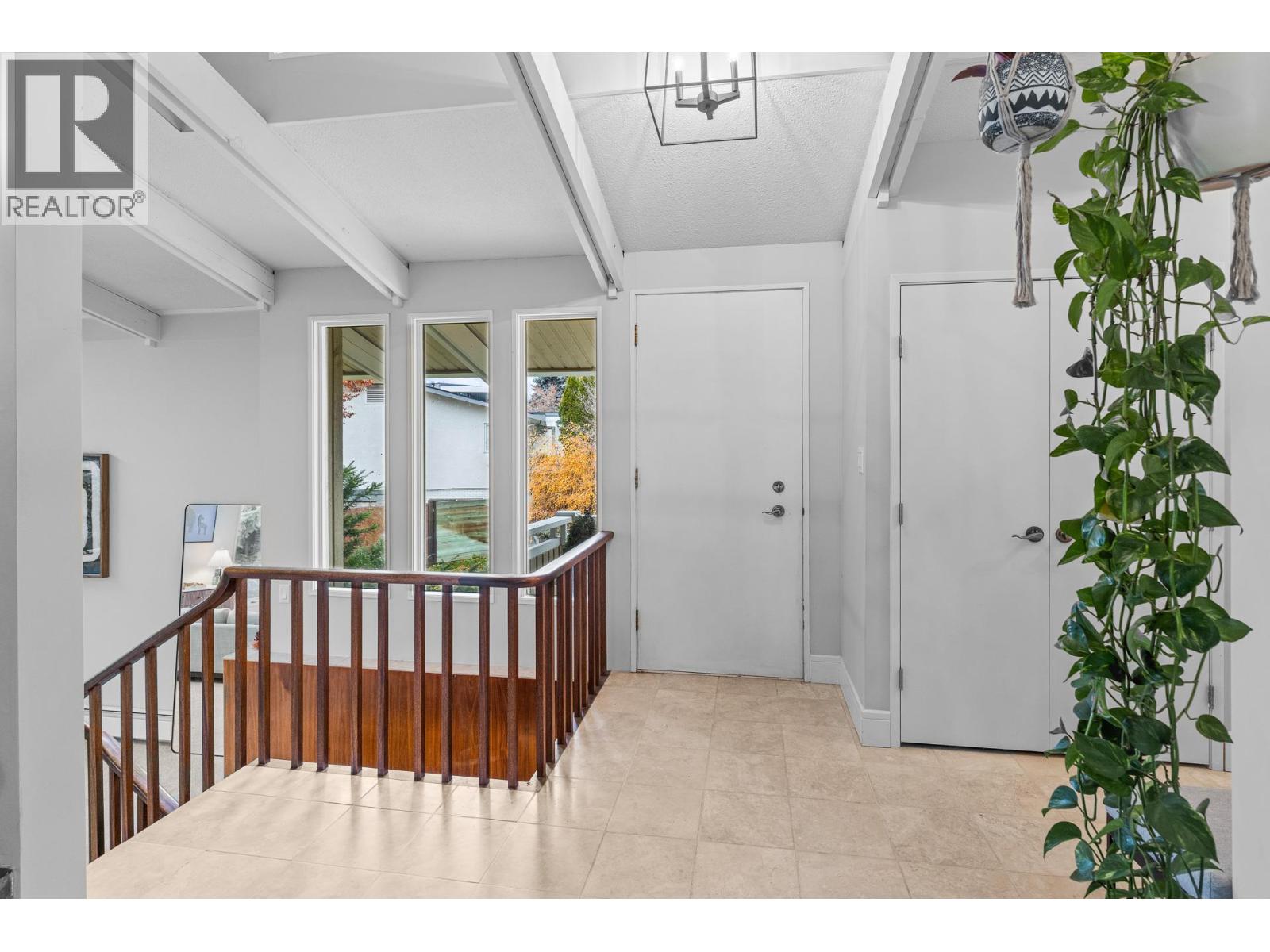 930 Fairway Crescent