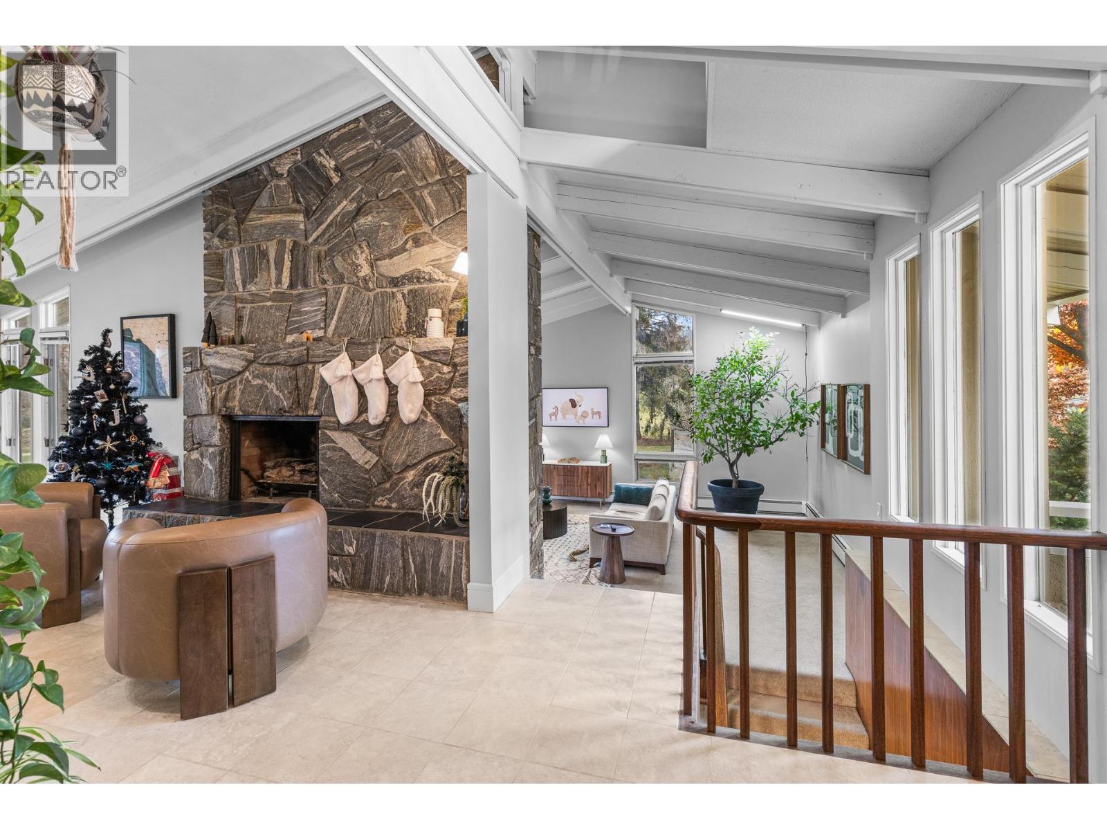 930 Fairway Crescent