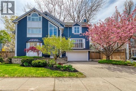 48 FORSYTHE Street Oakville ON L6K3J7