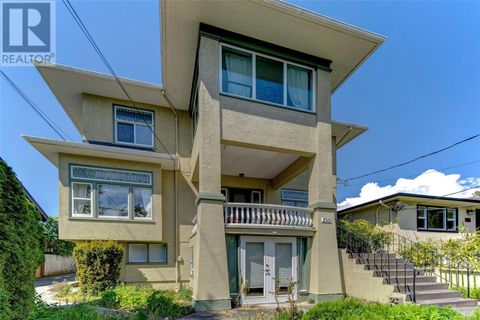156 Joseph St Victoria BC V8S3H5