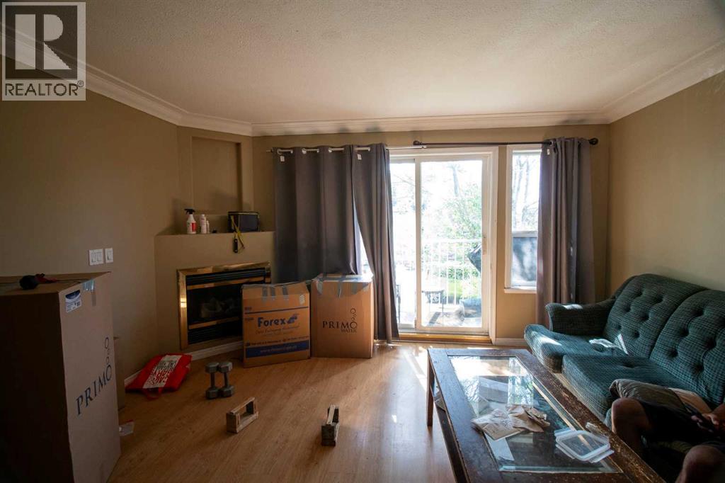 101, 604 19 Street SE