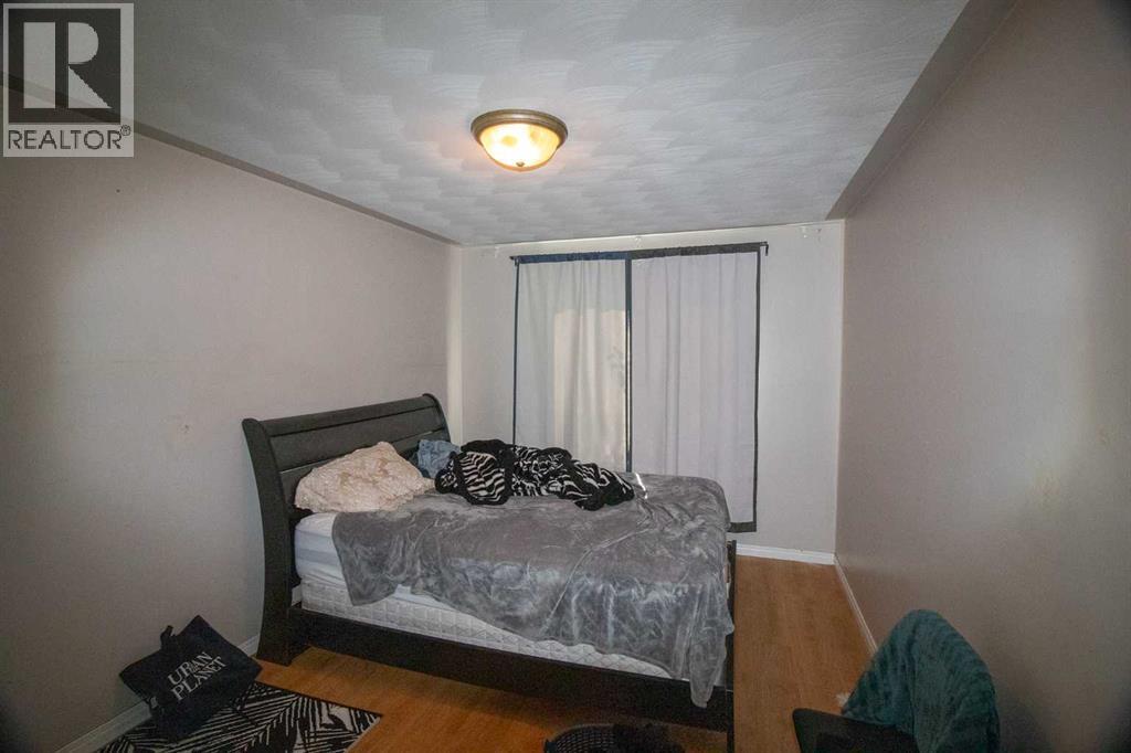 101, 604 19 Street SE