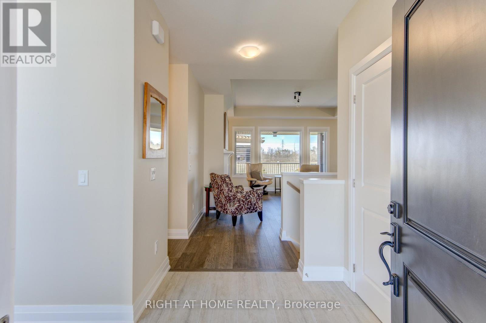 2043 LOCKWOOD CRESCENT