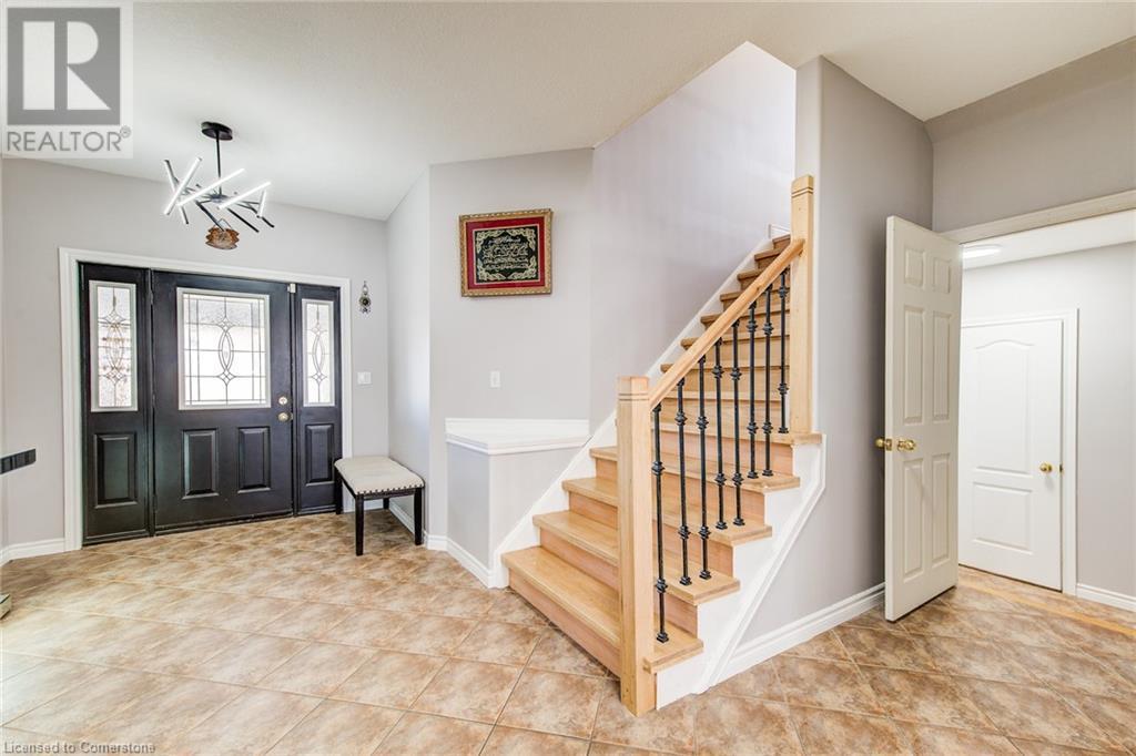 144 UDVARI Crescent