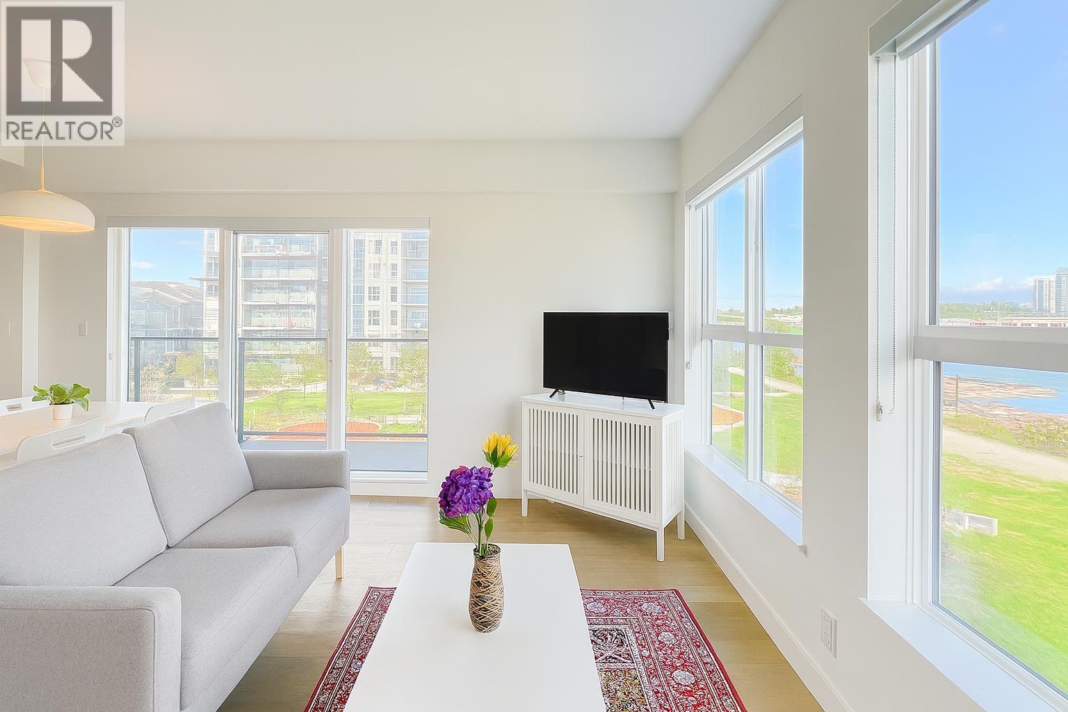 313 10177 RIVER DRIVE