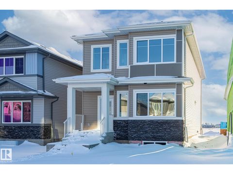 33 FICUS WY Fort Saskatchewan AB T8L0Z6