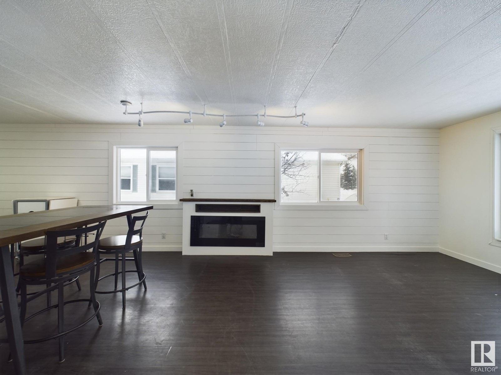 68 THE PARKWAY NW