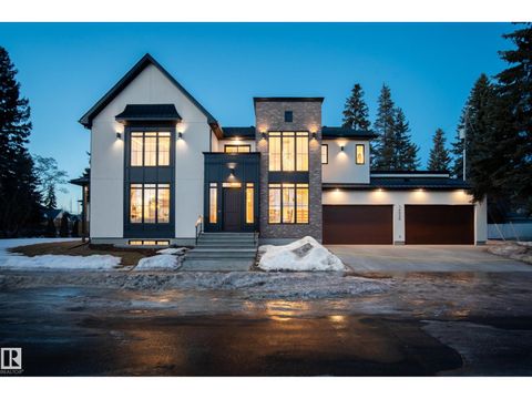 14320 MACKENZIE DR NW Edmonton AB T5R5V7