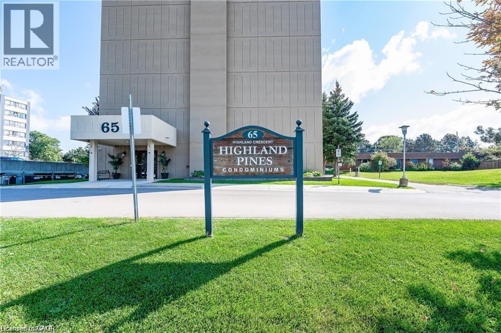 65 HIGHLAND Crescent Unit# 804