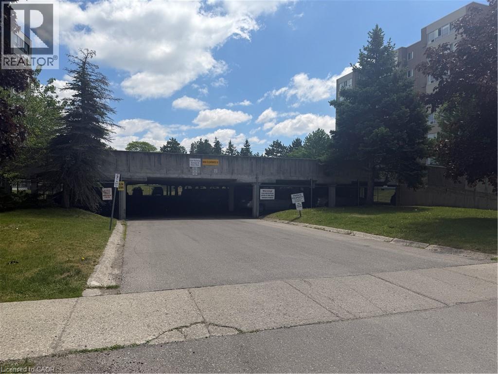 65 HIGHLAND Crescent Unit# 804