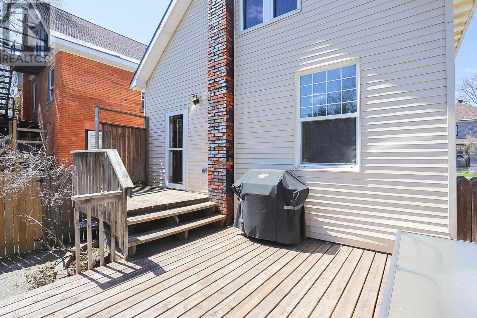 Homes for Sale Sault Ste. Marie 142 Woodward AVE