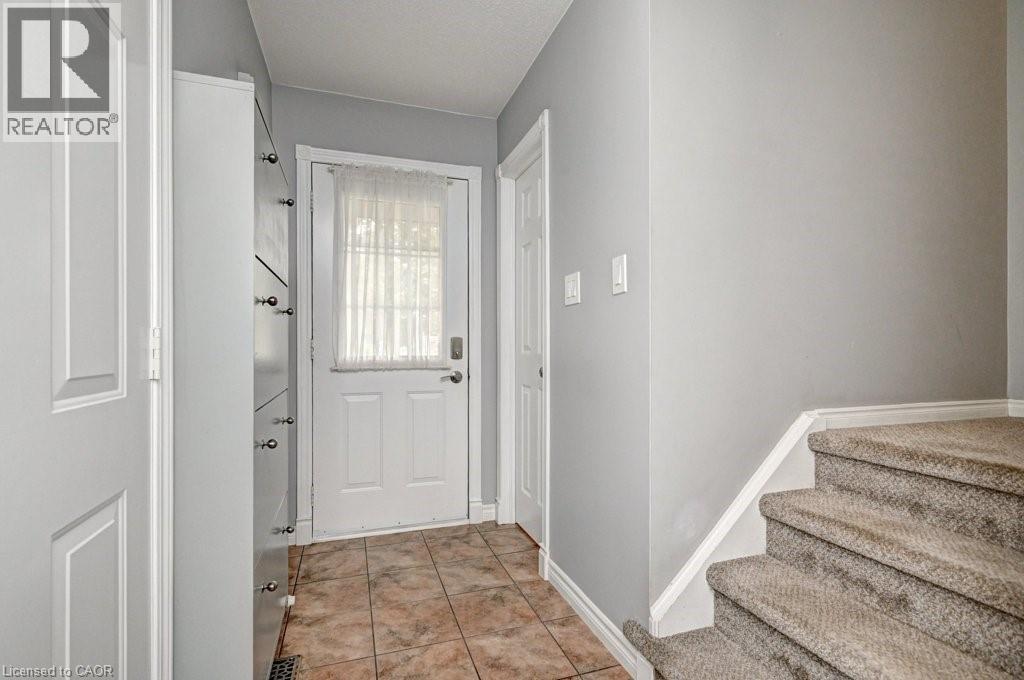 347 BUSHVIEW Crescent
