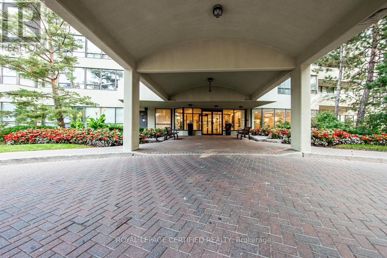 2107 - 22 HANOVER ROAD