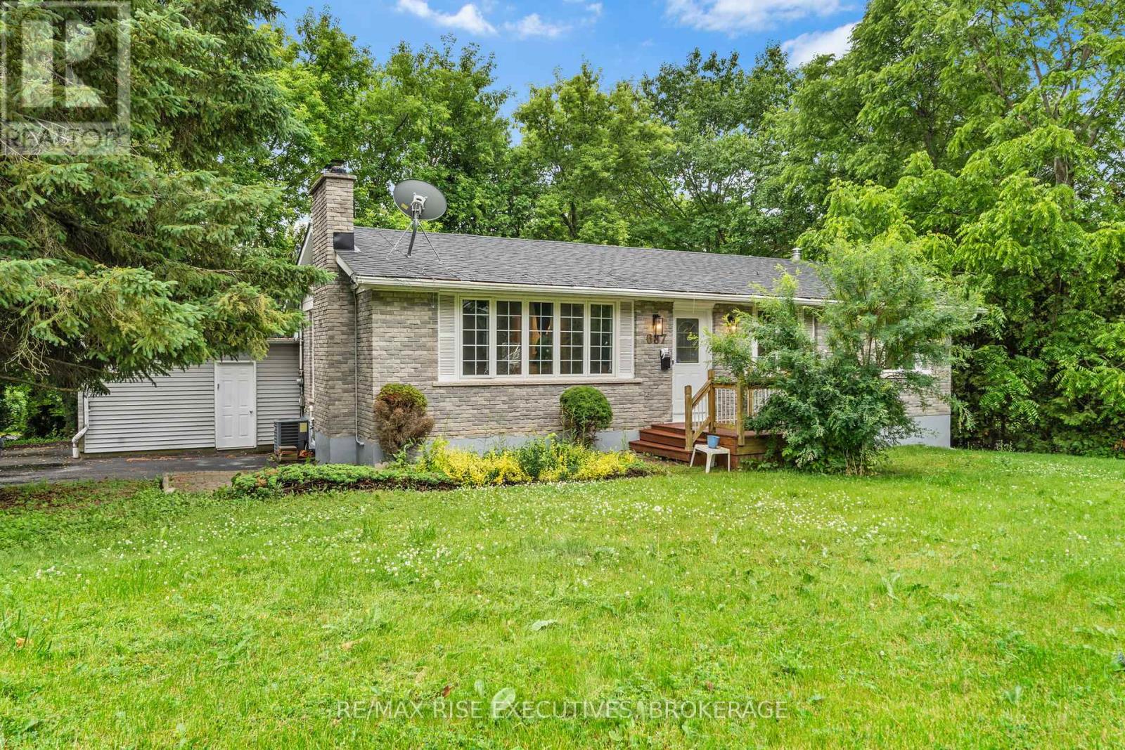 687 HIGH GATE PARK DRIVE