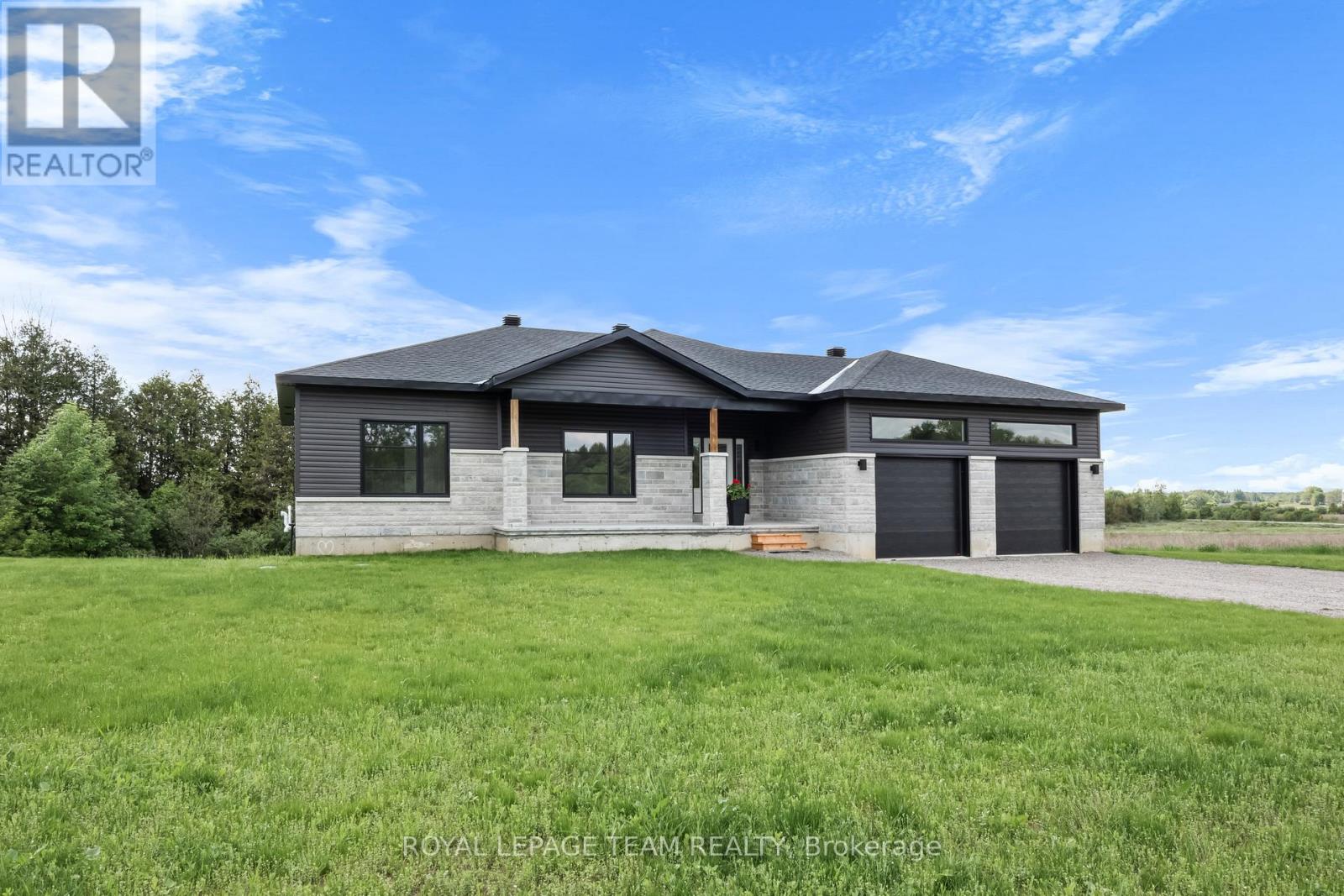 465 PIONEER ROAD