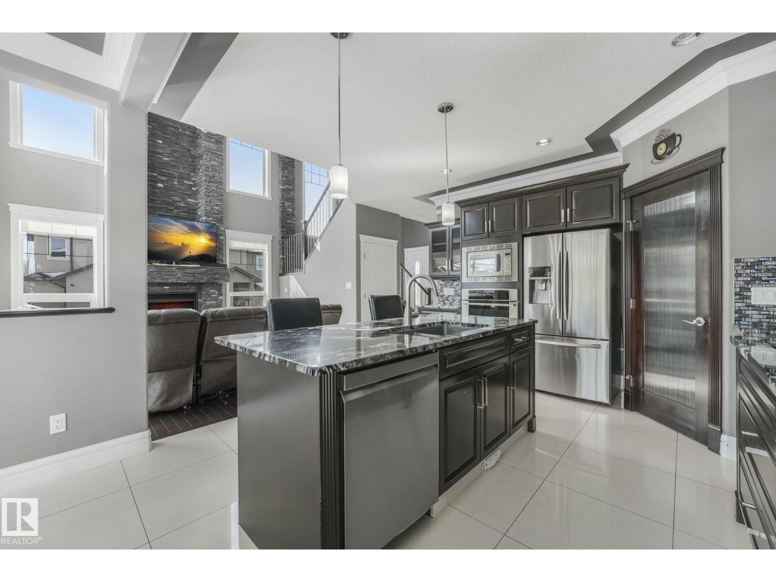 1360 CUNNINGHAM DR SW