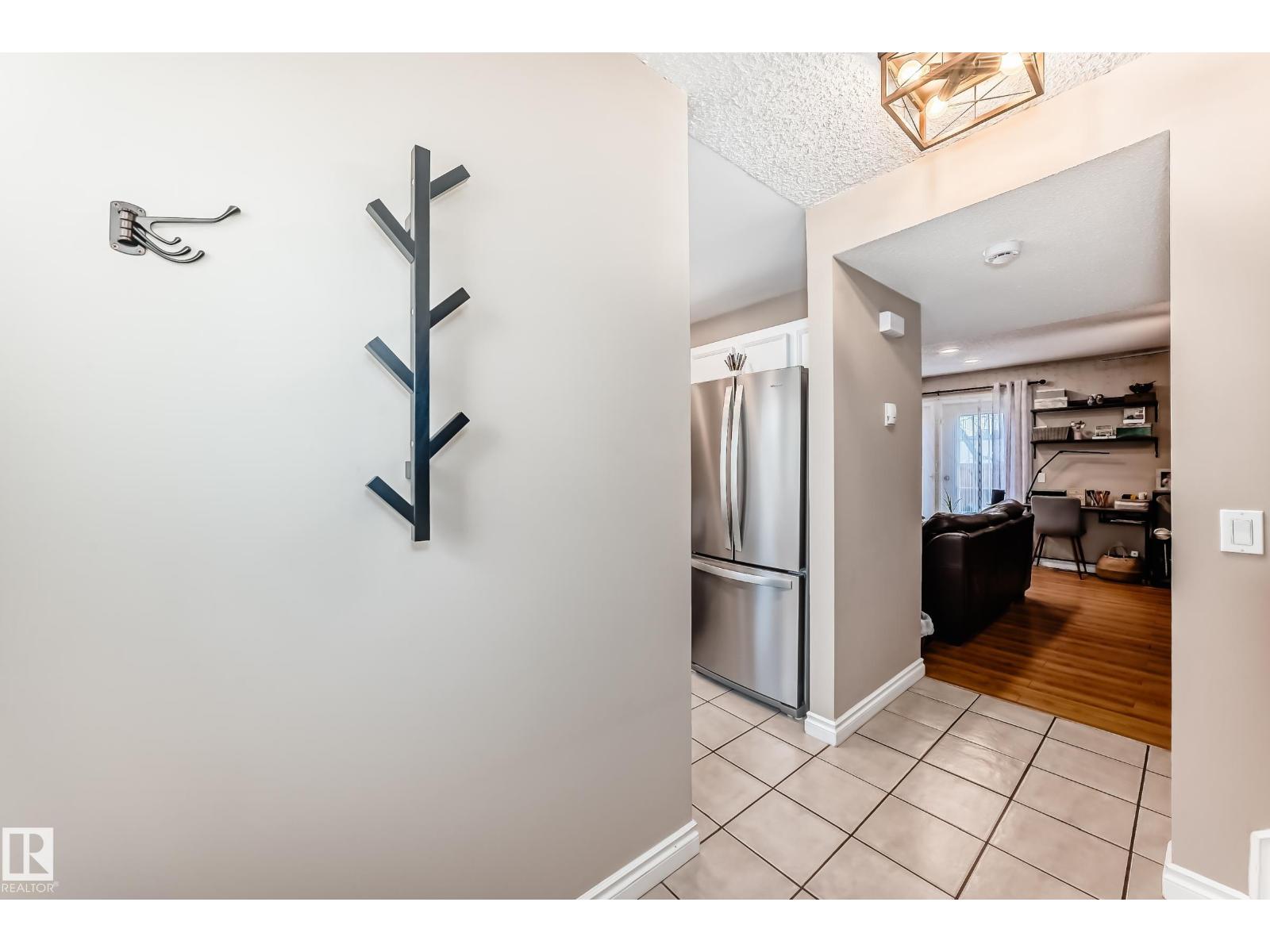 3207 139 AV NW