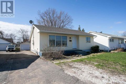 281 McNabb ST Sault Ste. Marie ON P6B1Y7