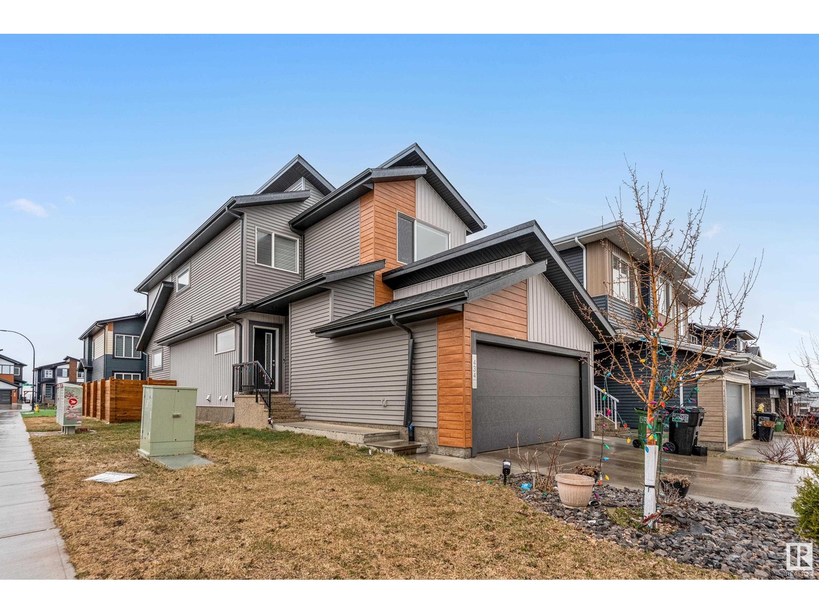434 41 ST SW