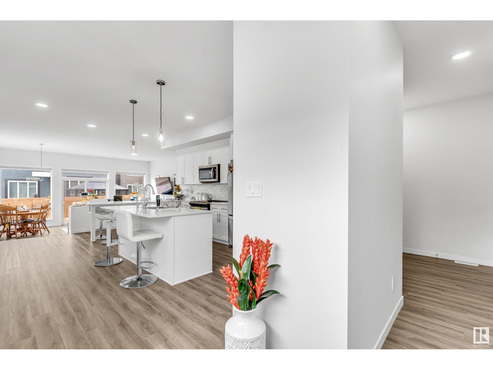 434 41 ST SW