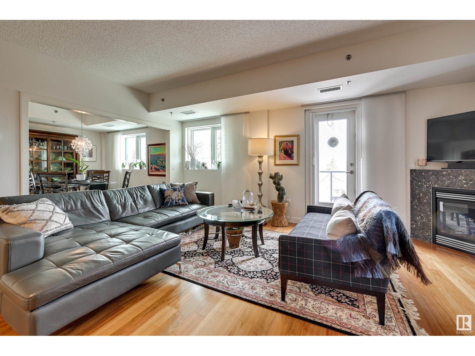 #306 9316 82 AV NW NW