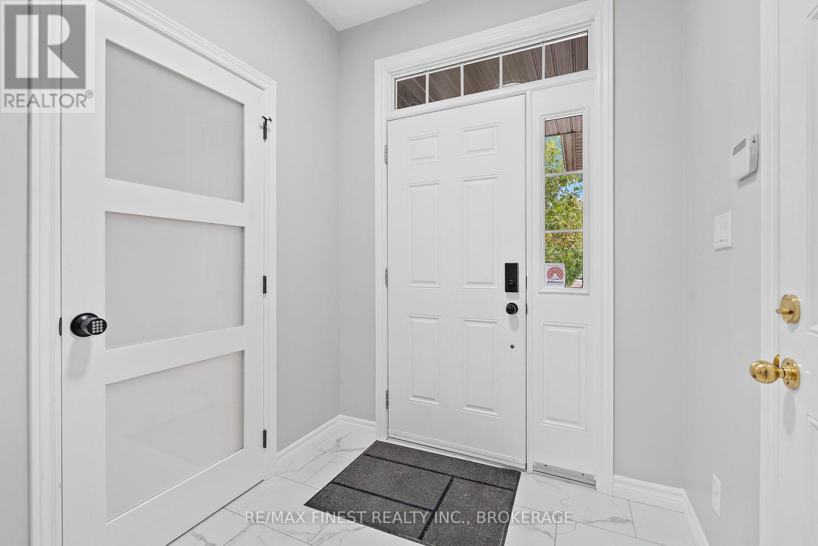 995 SWANFIELD STREET