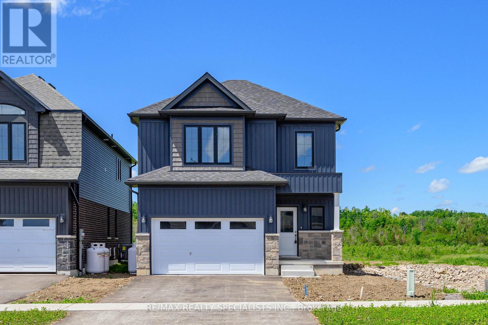 Photo 1 of 48 — 58 HILLCROFT WAY, Kawartha Lakes (Bobcaygeon), ON K0M1A0