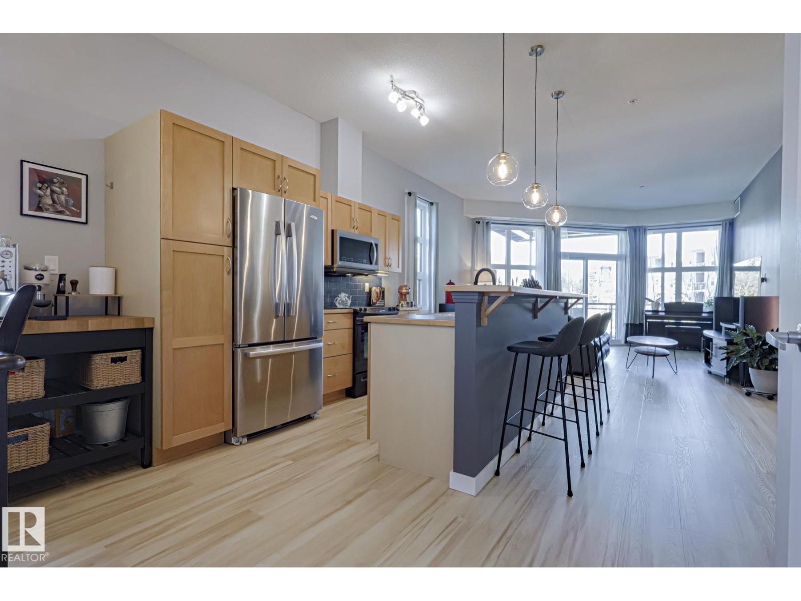 #225 10531 117 ST NW