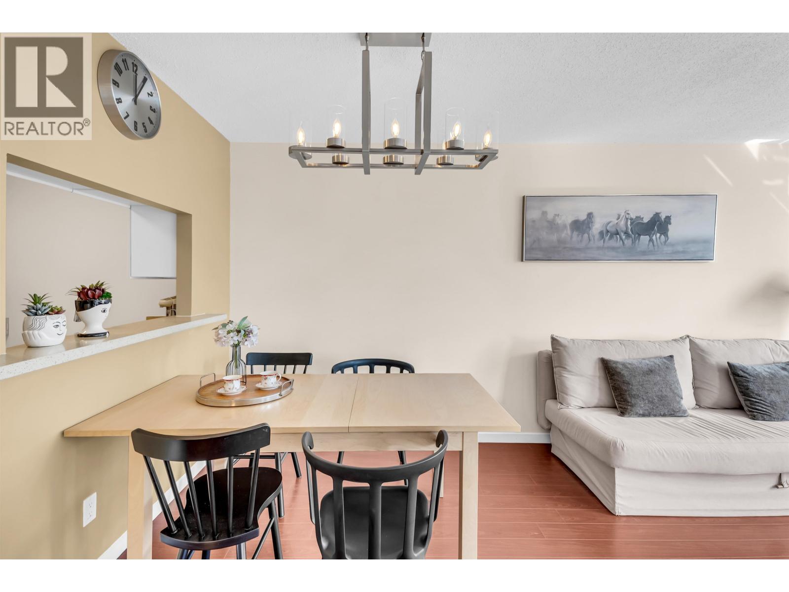 1302 4689 HAZEL STREET