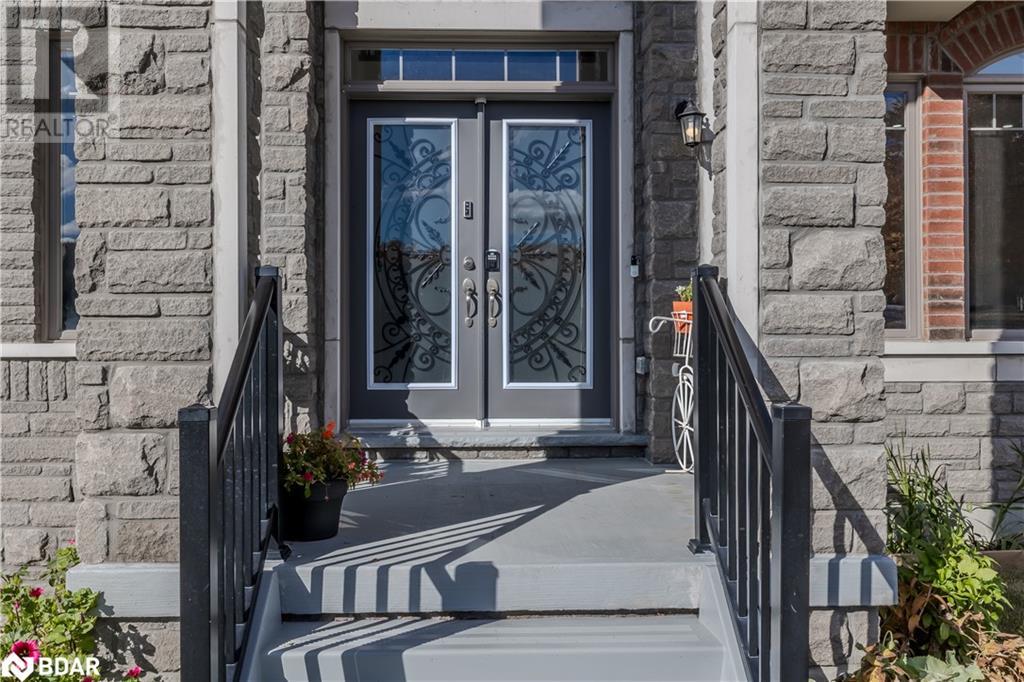10 STEWART Crescent