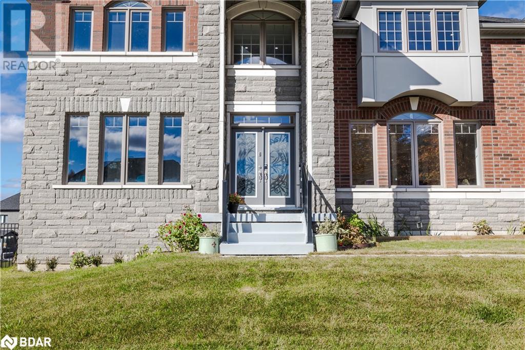 10 STEWART Crescent