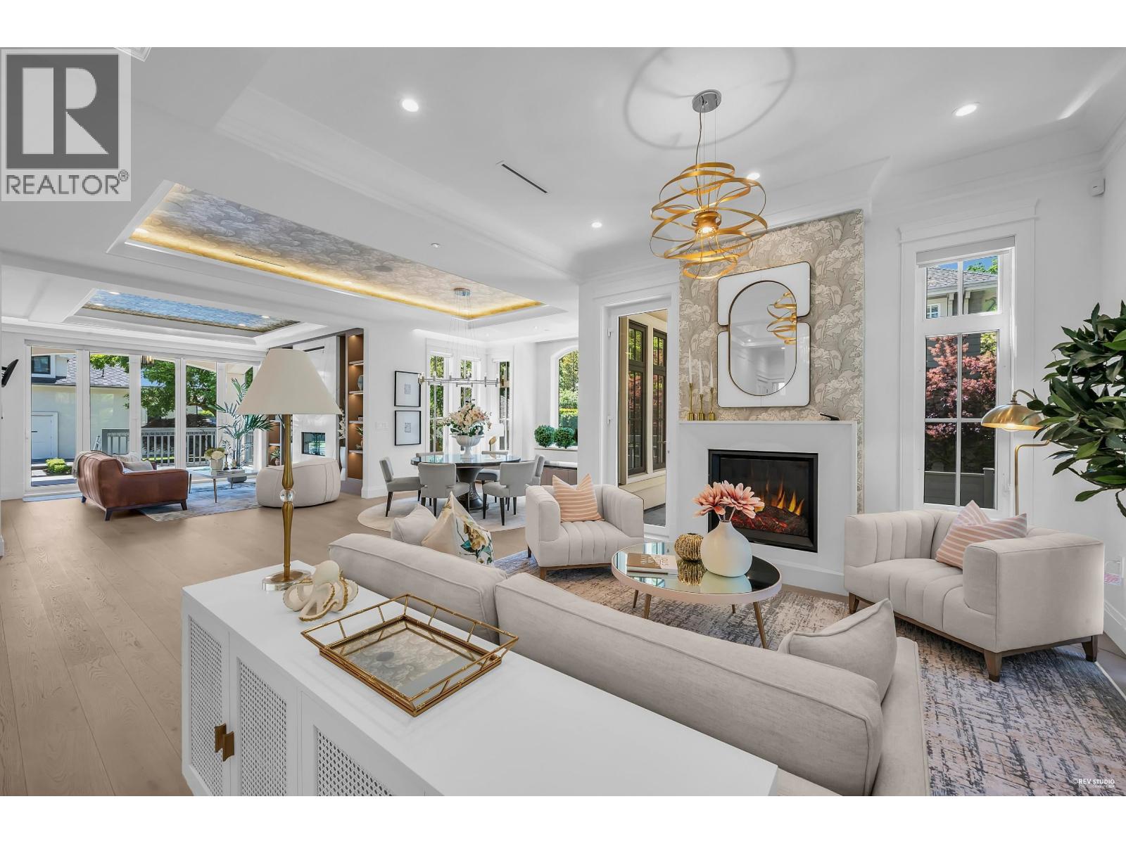 6238 CHURCHILL STREET