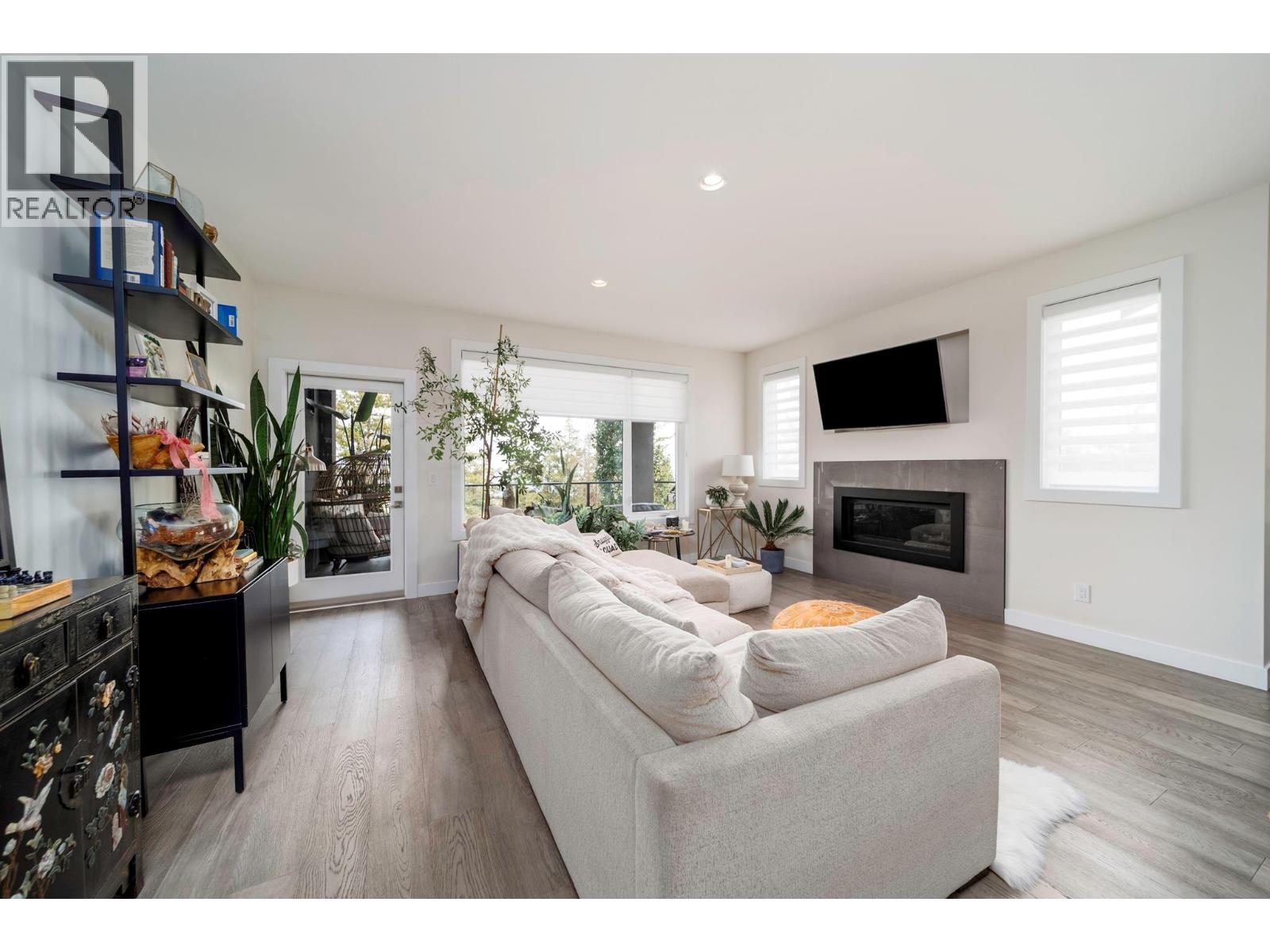 1349 Rocky Point Drive Unit# 2