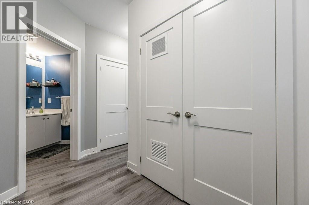 110 FERGUS Avenue Unit# 209