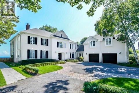 16 ENNISCLARE DRIVE W