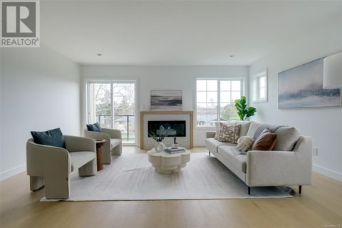 Unit 11 3907 Cedar Hill Rd Saanich BC V8P3Z8