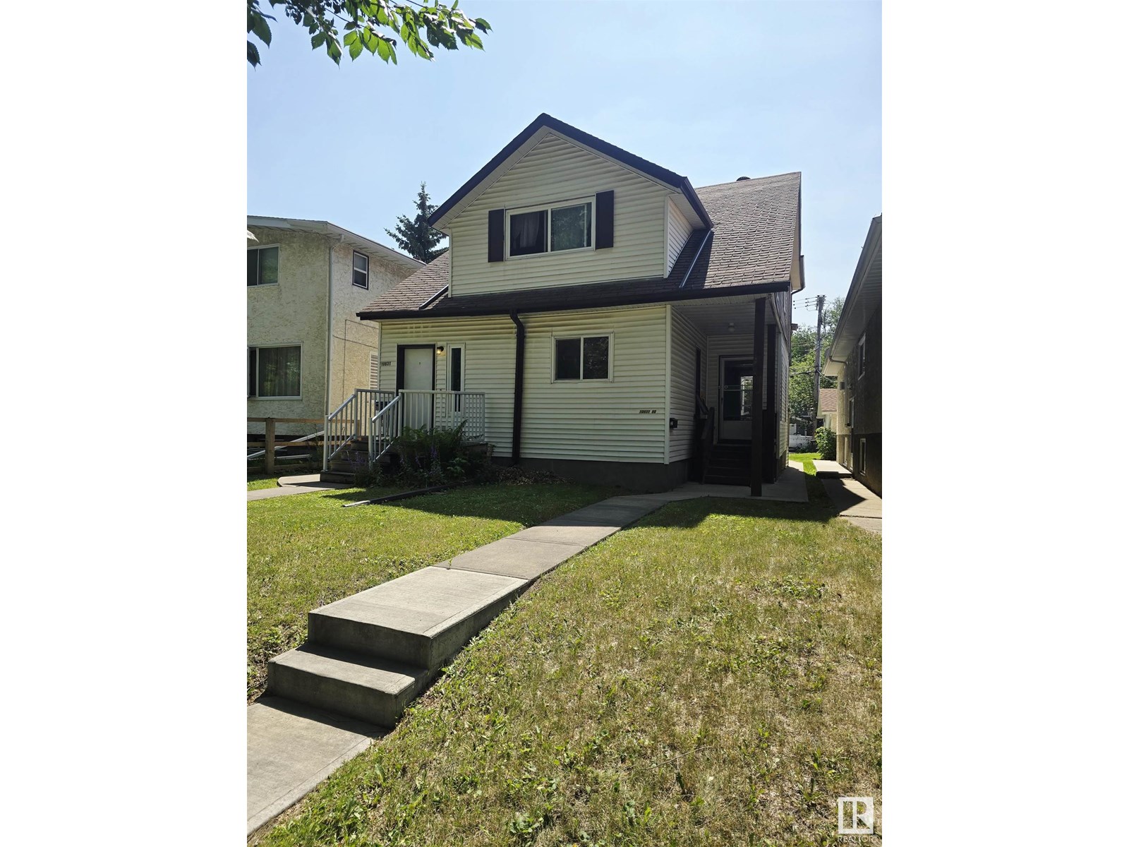 10831 80 AV NW