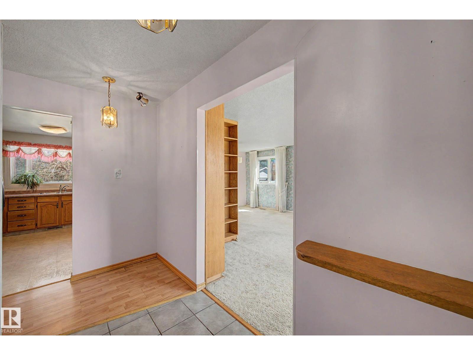 7711 156 ST NW
