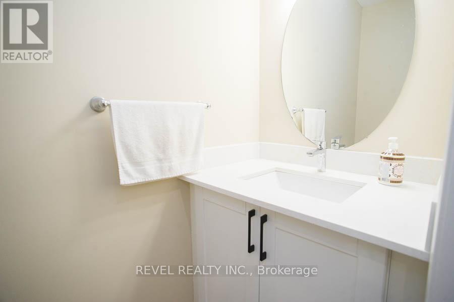 43 - 21 DIANA AVENUE