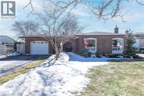 118 WESTWOOD Crescent Welland ON L3C4R3