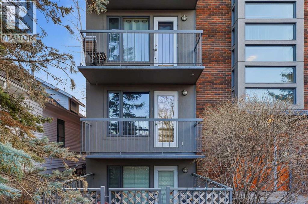 202, 209 6 Avenue NE