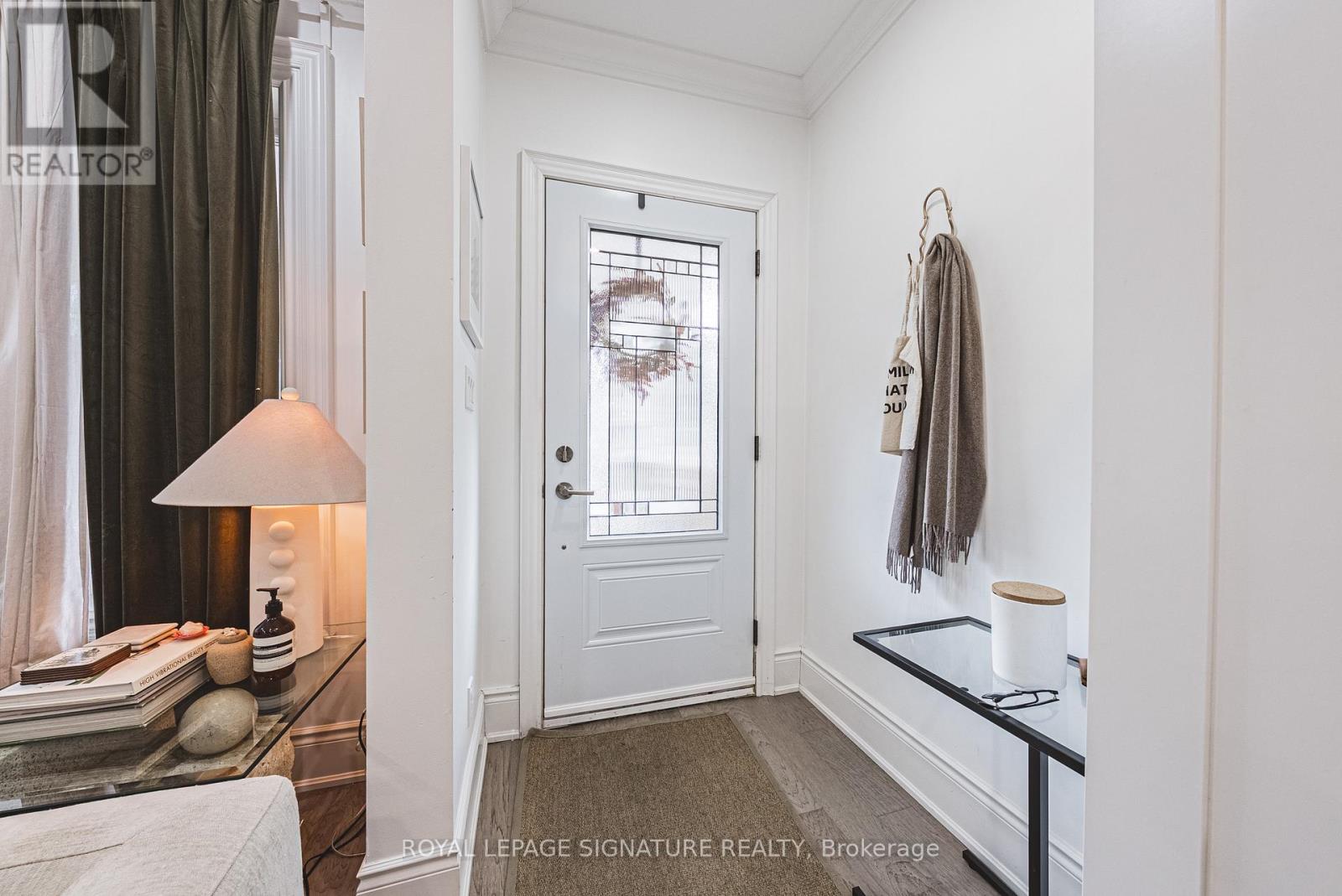 110 KENSINGTON AVENUE S