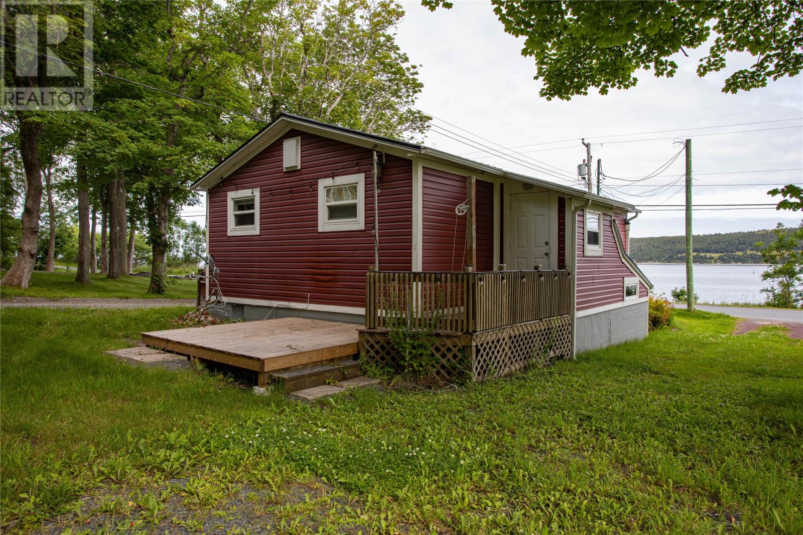 39 Water Street E